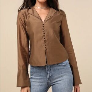 Lulu’s poised essence brown top